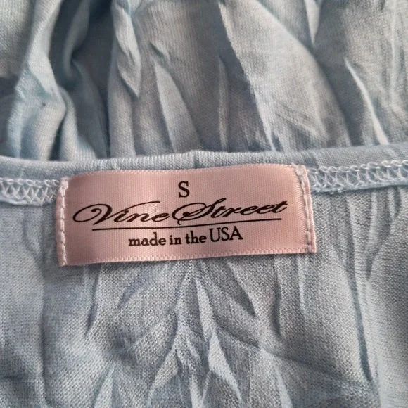 VINE STREET‎ S Sky Blue Crinkle Texture Tunic Top Sleeveless Flowy Coastal Beach - Picture 6 of 6